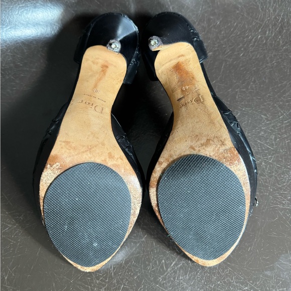 Dior Pumps with Stitching Detail and Bows - Black Leather - Size 39 - Picture 5 of 6